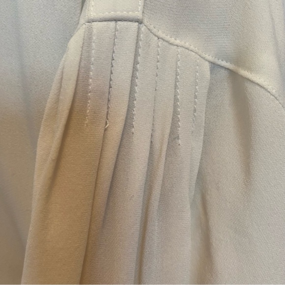 Vince pure silk XS/S ivory pleated blouse long sleeve - Picture 4 of 7